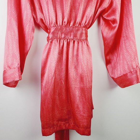 Victoria Secret Silky Satin Leopard Animal Print Short Robe OSFM - Picture 7 of 10